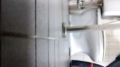 商场女厕全景偷拍多位美女嘘嘘各种美鲍完美呈现 (3)